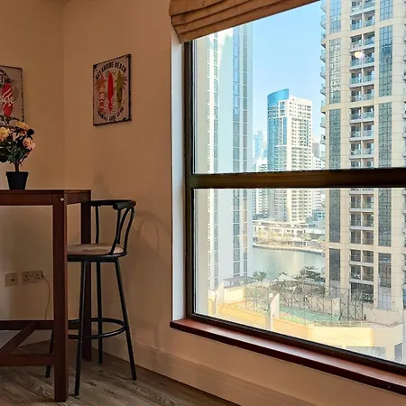 La Buena Vida Holiday Homes Dubai Exterior photo
